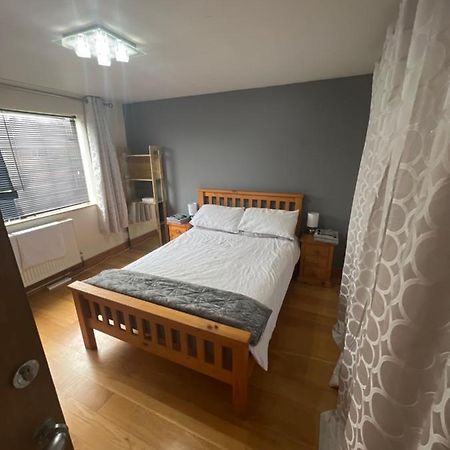 Theldon Daire Luton  Dış mekan fotoğraf