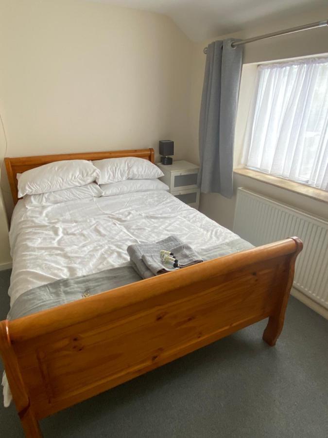 Theldon Daire Luton  Dış mekan fotoğraf