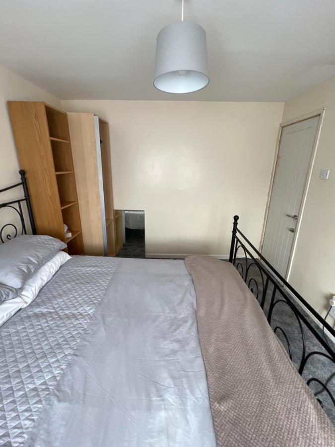 Theldon Daire Luton  Dış mekan fotoğraf