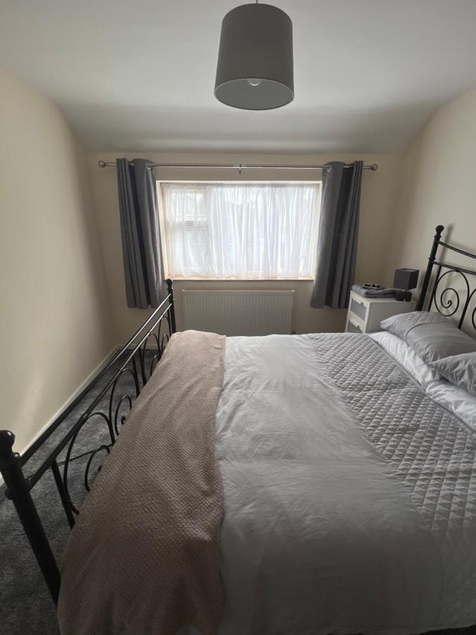 Theldon Daire Luton  Dış mekan fotoğraf