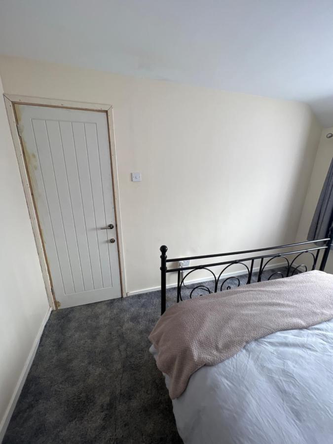 Theldon Daire Luton  Dış mekan fotoğraf
